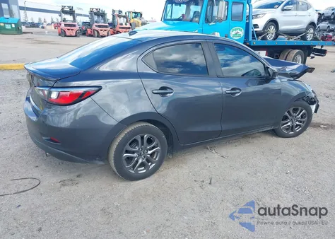 2019 Toyota Yaris Le z USA, uszkodzony, nr VIN 3MYDLBYV4KY502332